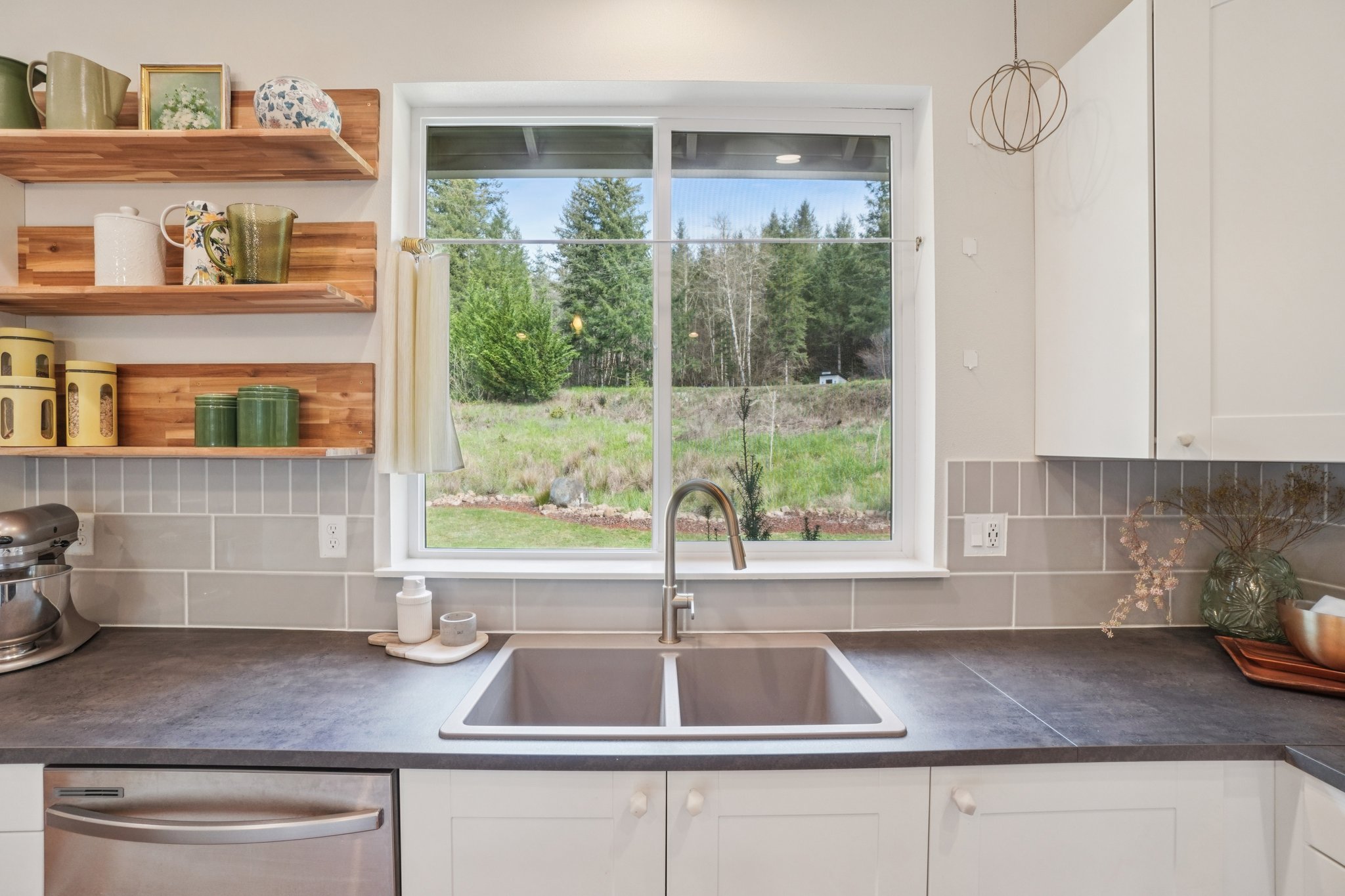 NE Sunset Falls Rd-S1104-028.jpg