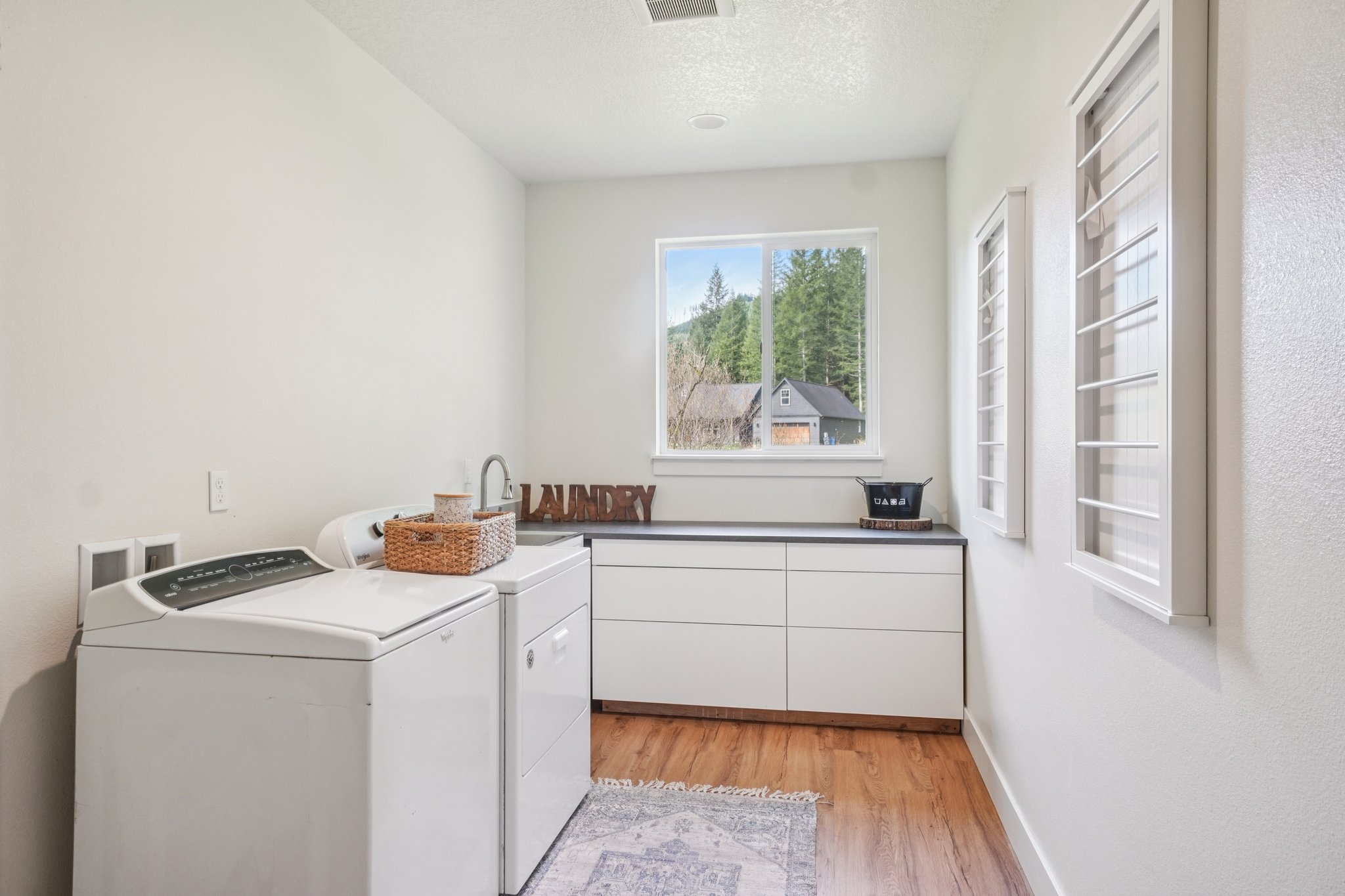 NE Sunset Falls Rd-S1104-032.jpg