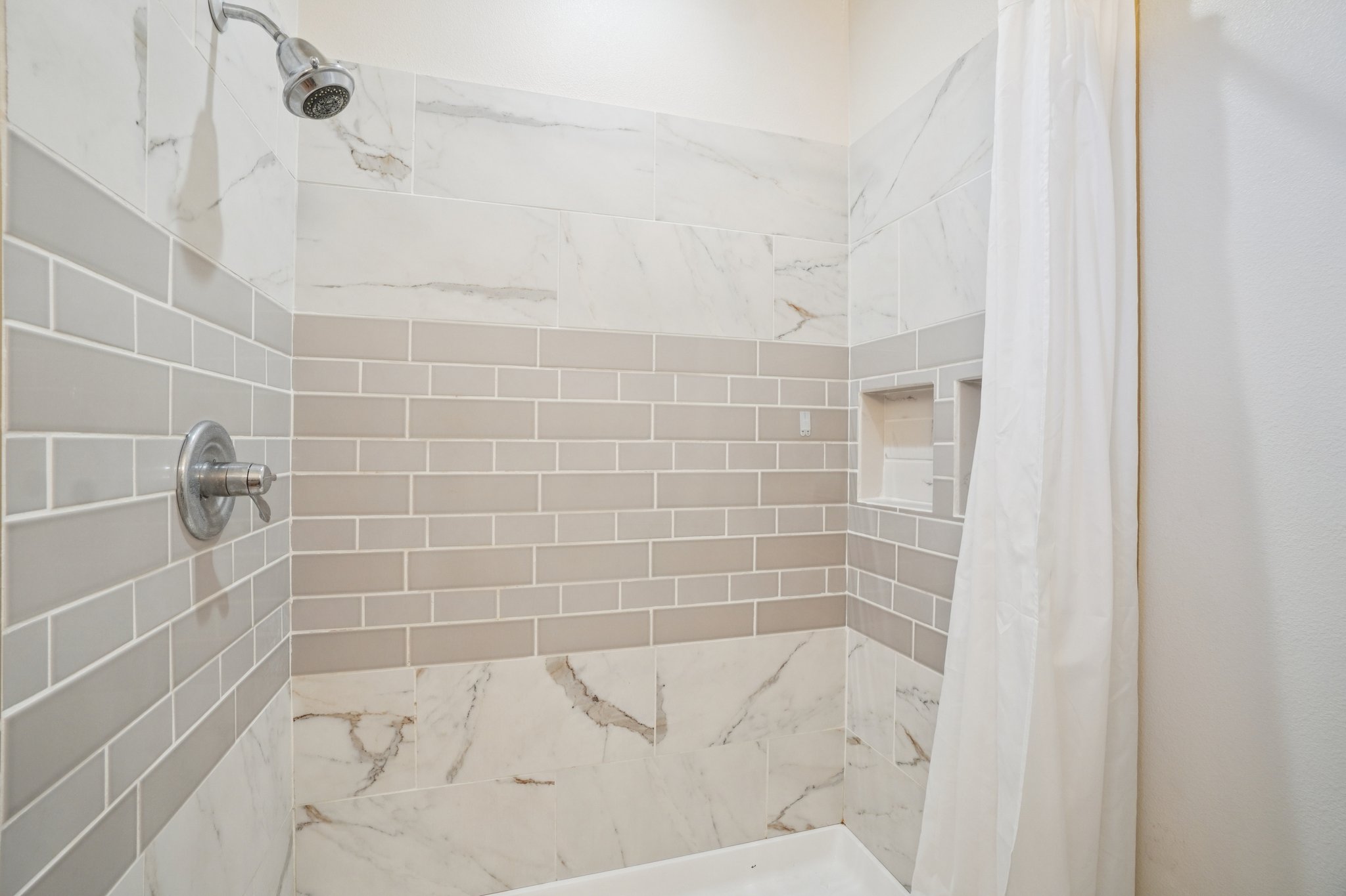 NE Sunset Falls Rd-S1104-041.jpg