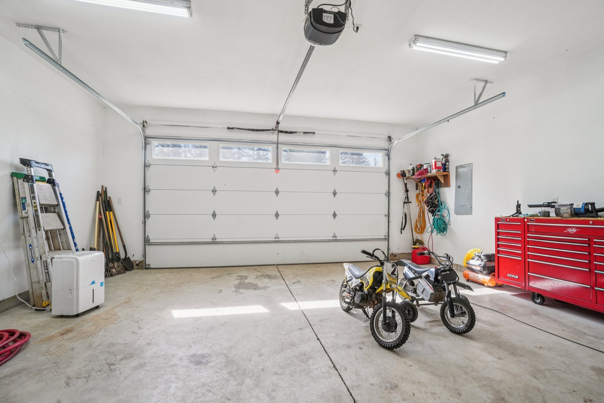 NE Sunset Falls Rd-S1104-049.jpg