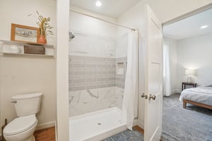 NE Sunset Falls Rd-S1104-040.jpg