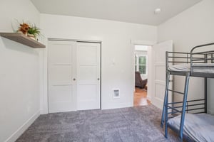 NE Sunset Falls Rd-S1104-046.jpg