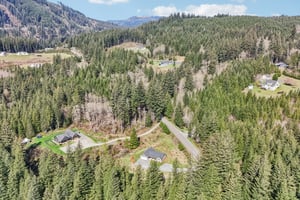 NE Sunset Falls Rd-S1104-070.jpg