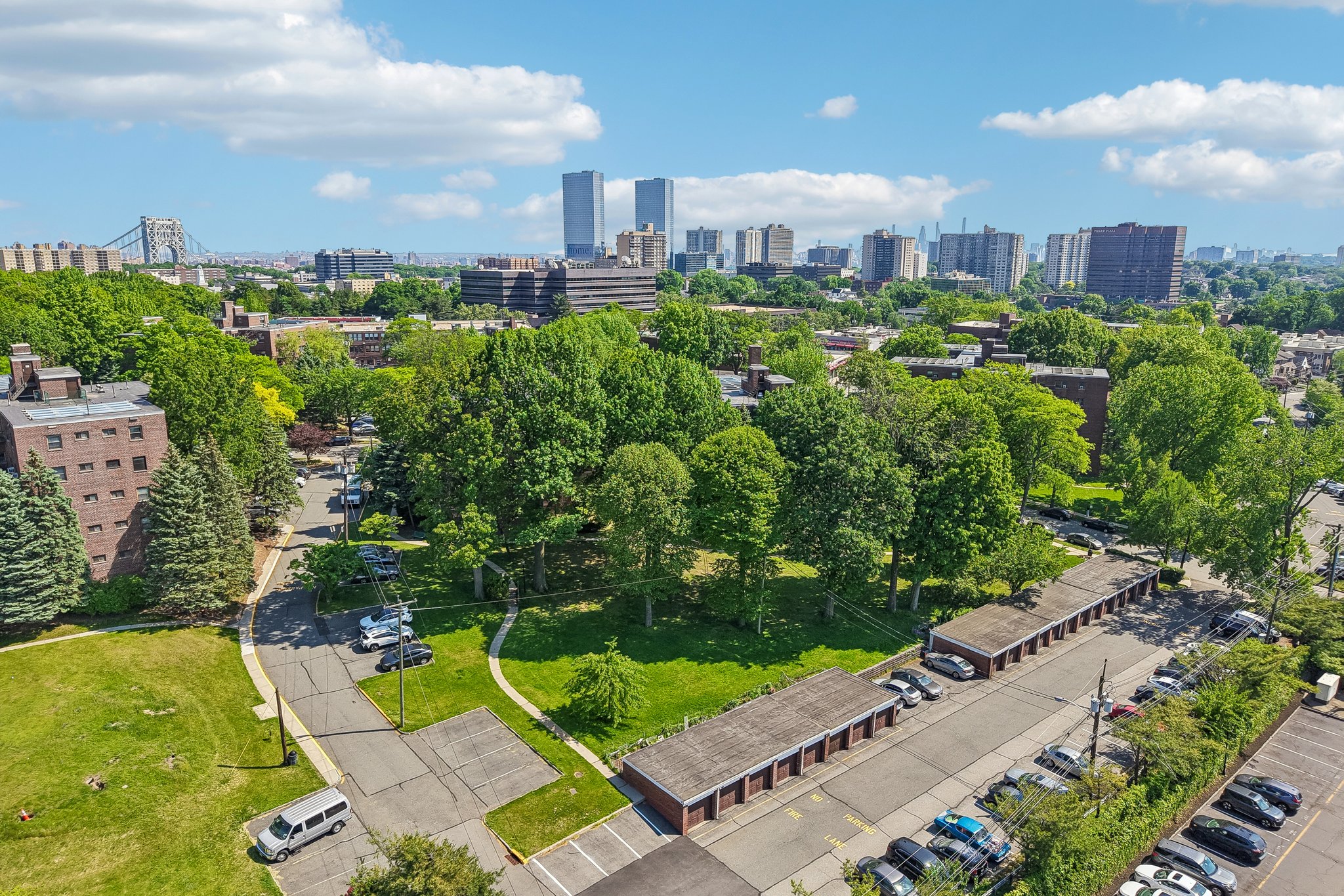 Edwin Ave 4H-S1905-022.jpg