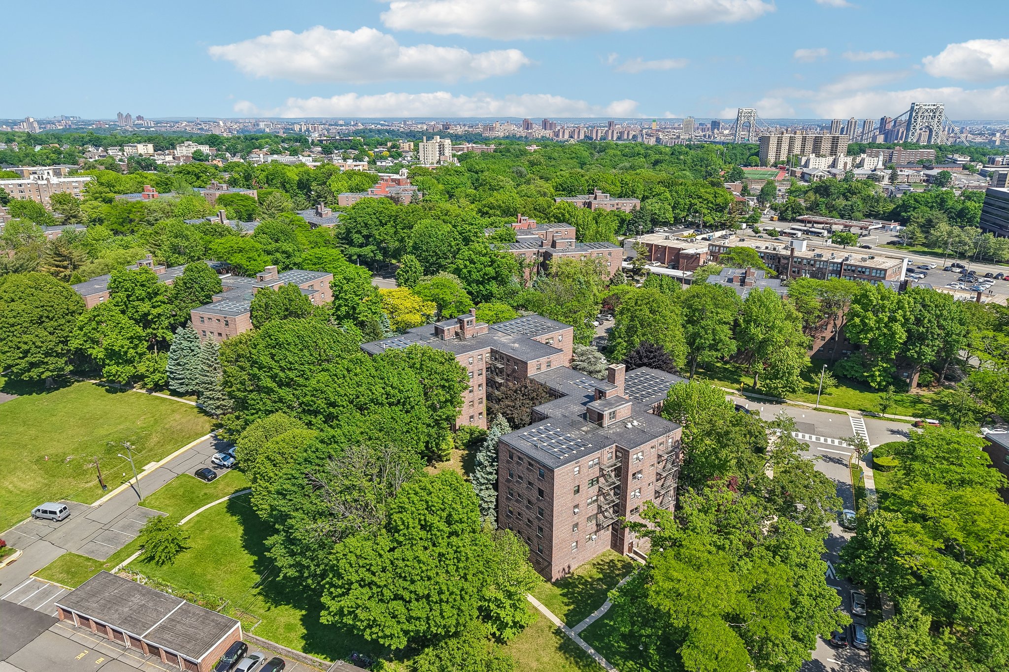 Edwin Ave 4H-S1905-023.jpg