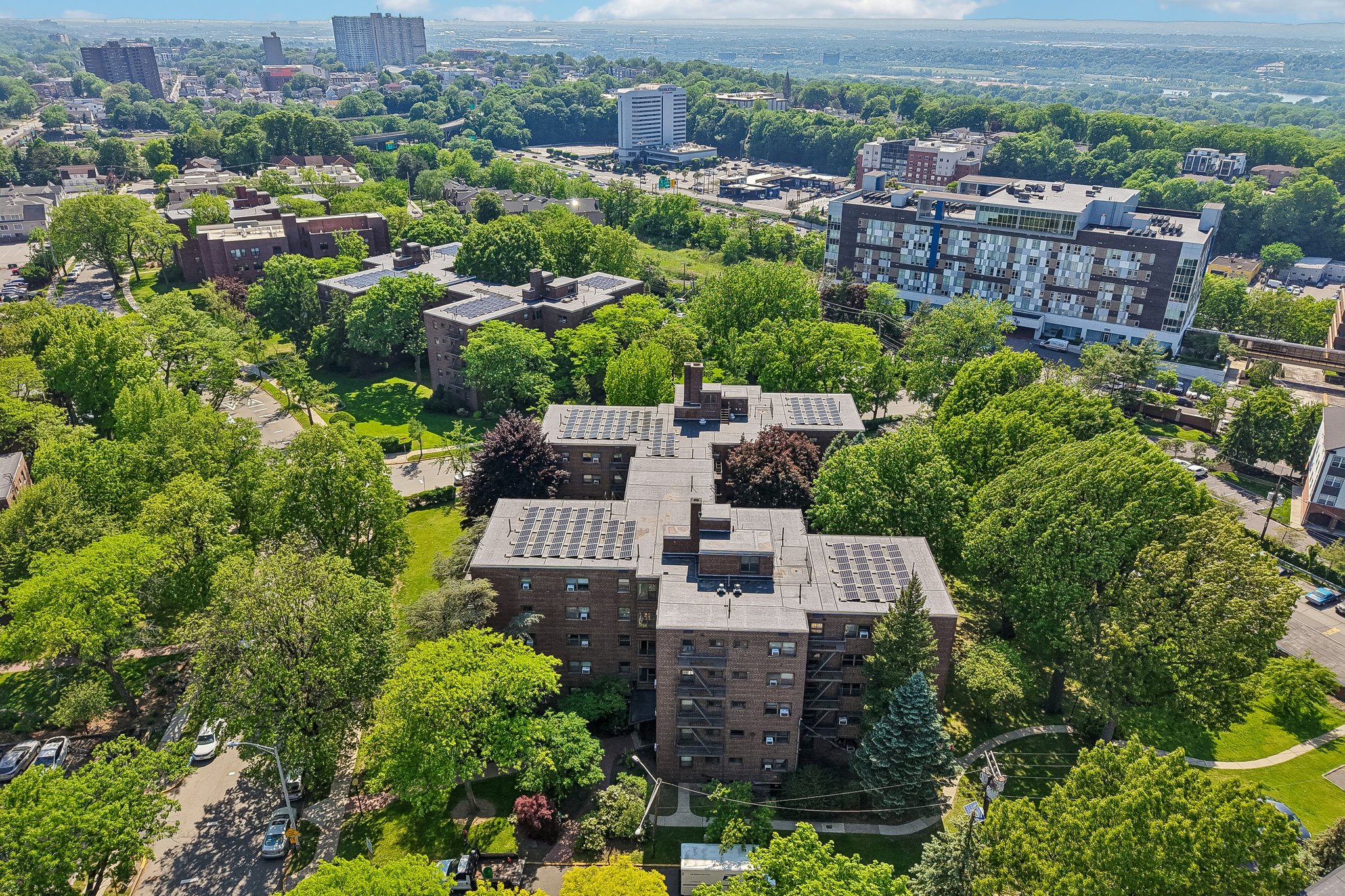 Edwin Ave 4H-S1905-024.jpg
