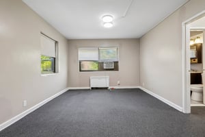 Edwin Ave 4H-S1905-008.jpg
