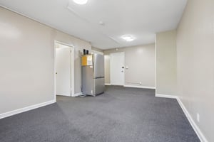 Edwin Ave 4H-S1905-010.jpg