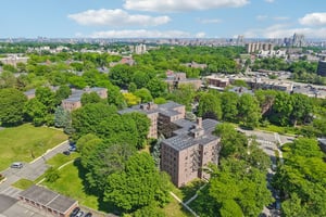 Edwin Ave 4H-S1905-023.jpg
