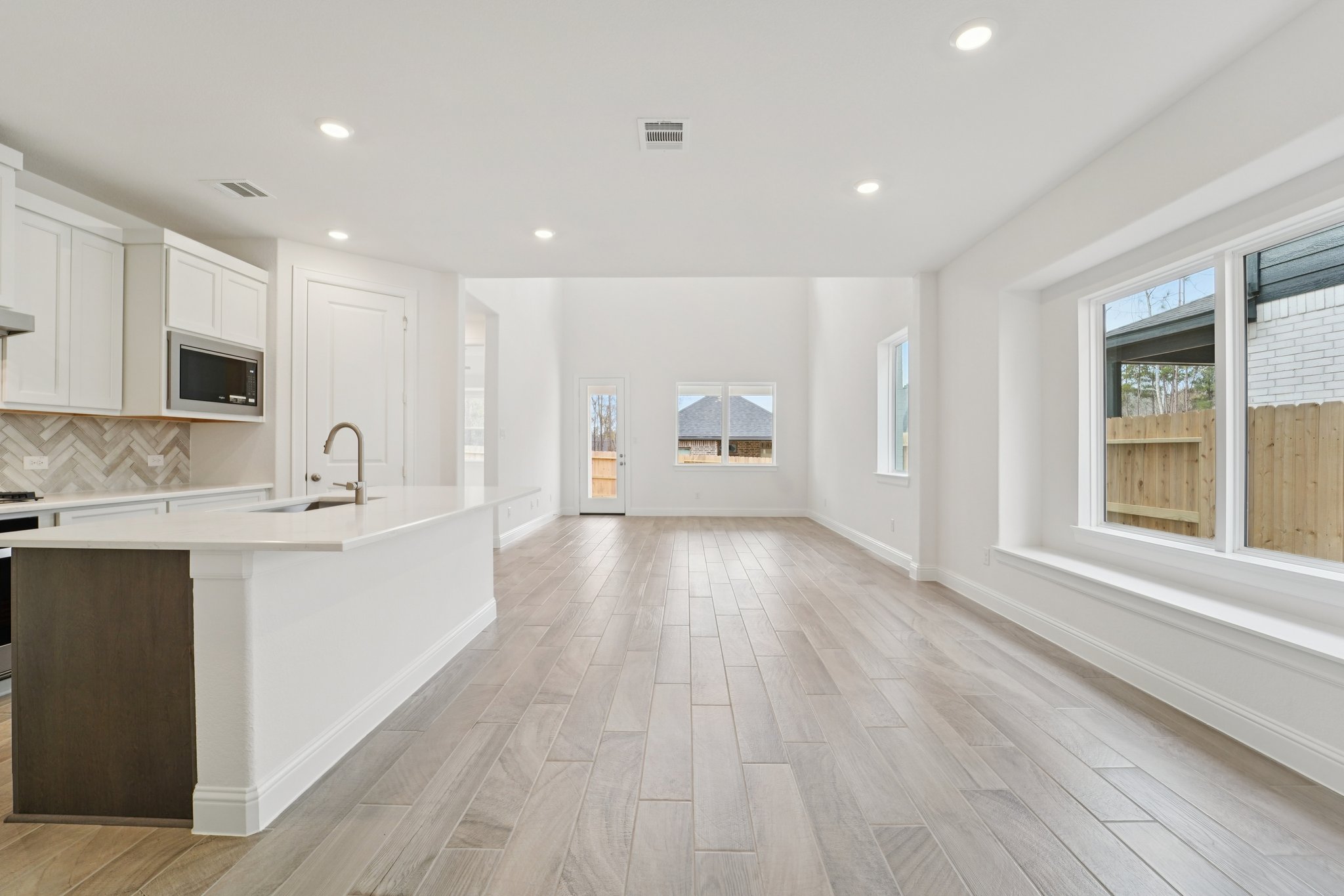 Ruby Frst Ct-S1102-011.jpg