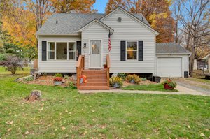 30315 Elm St, Lindstrom, MN 55045, USA Photo 2