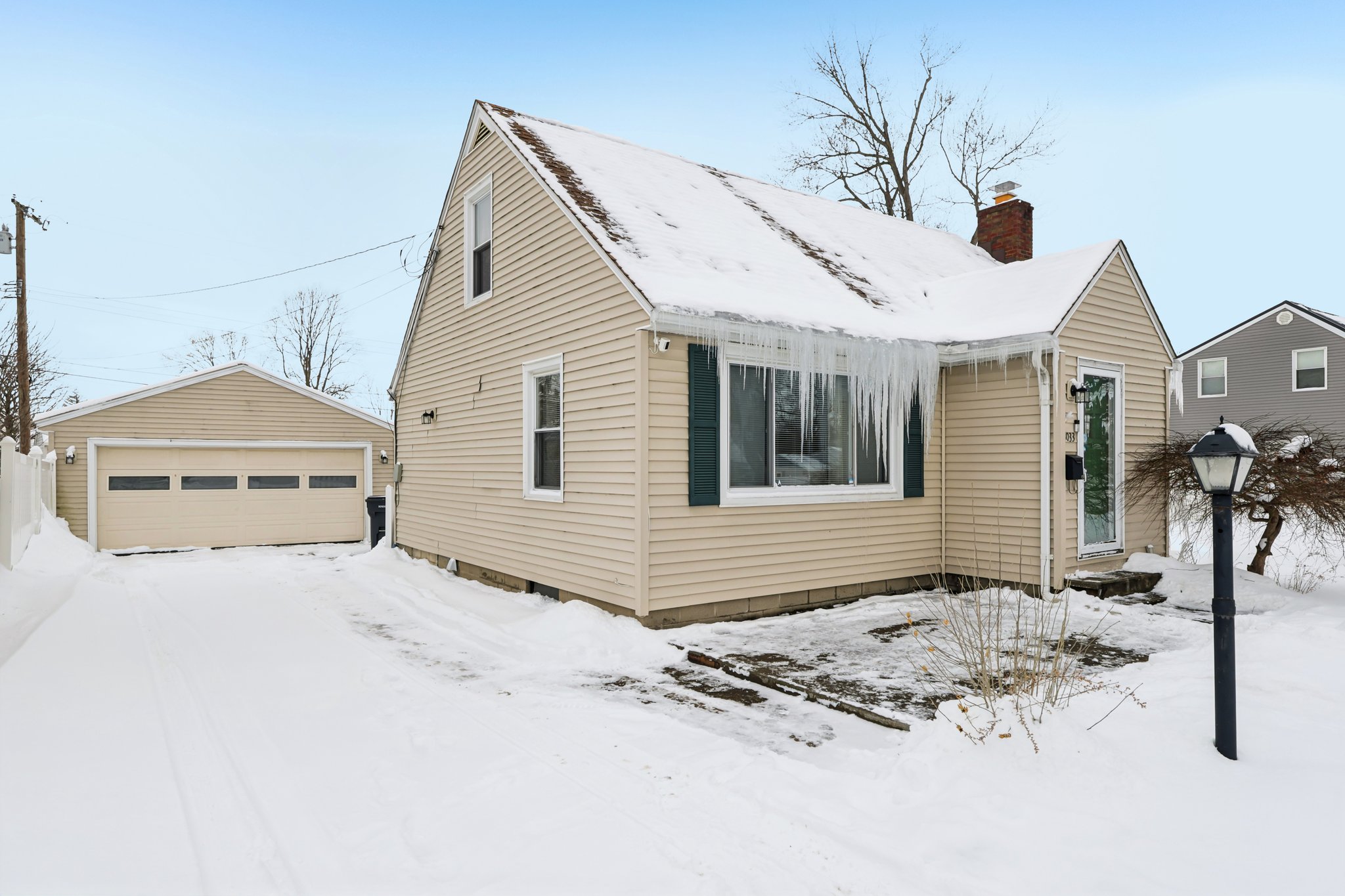 Avon Blvd-S2901-002.jpg