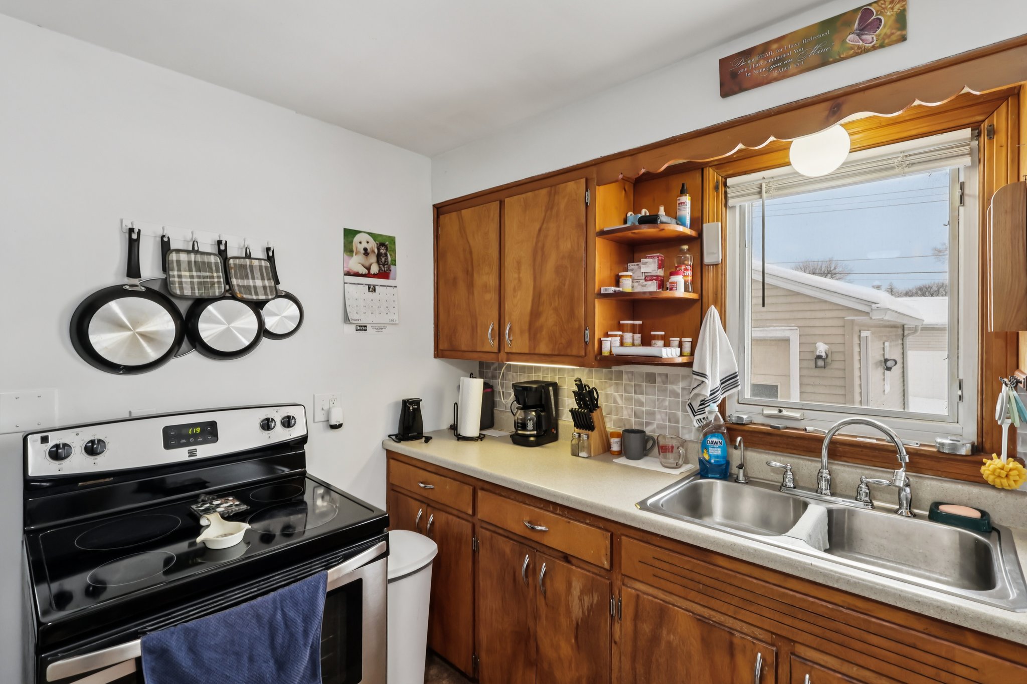 Avon Blvd-S2901-015.jpg