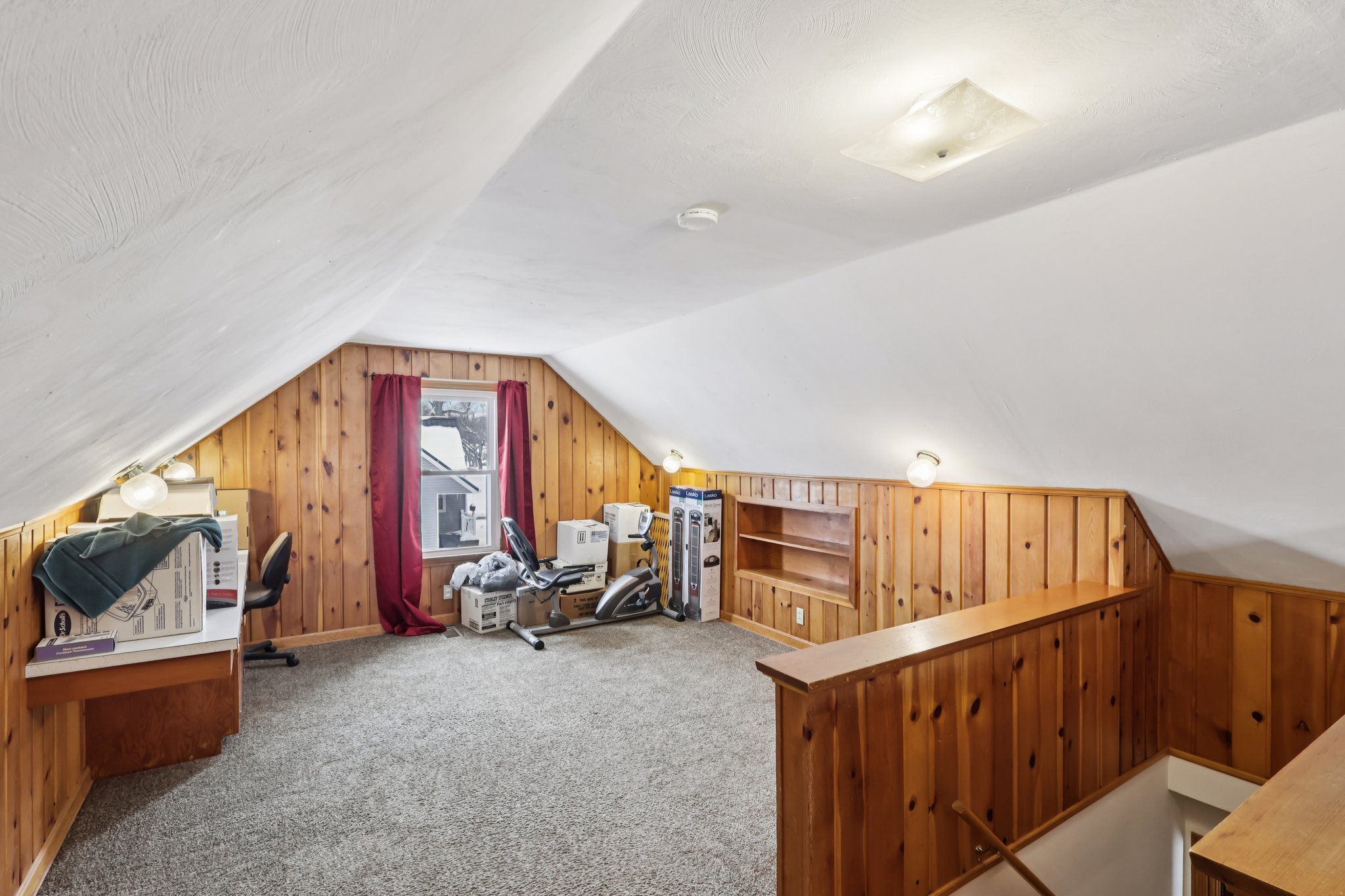 Avon Blvd-S2901-029.jpg