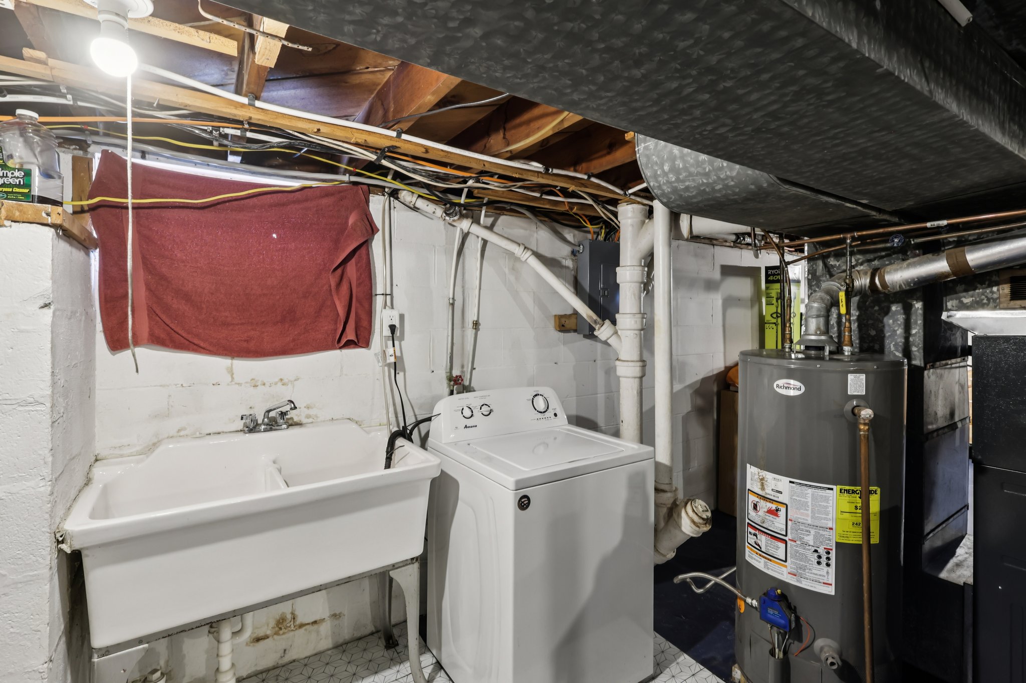 Avon Blvd-S2901-041.jpg