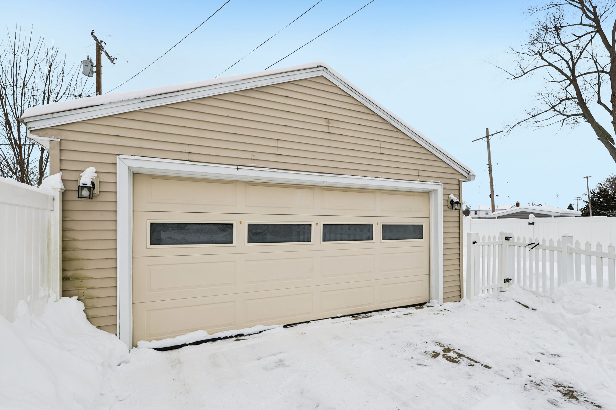 Avon Blvd-S2901-046.jpg