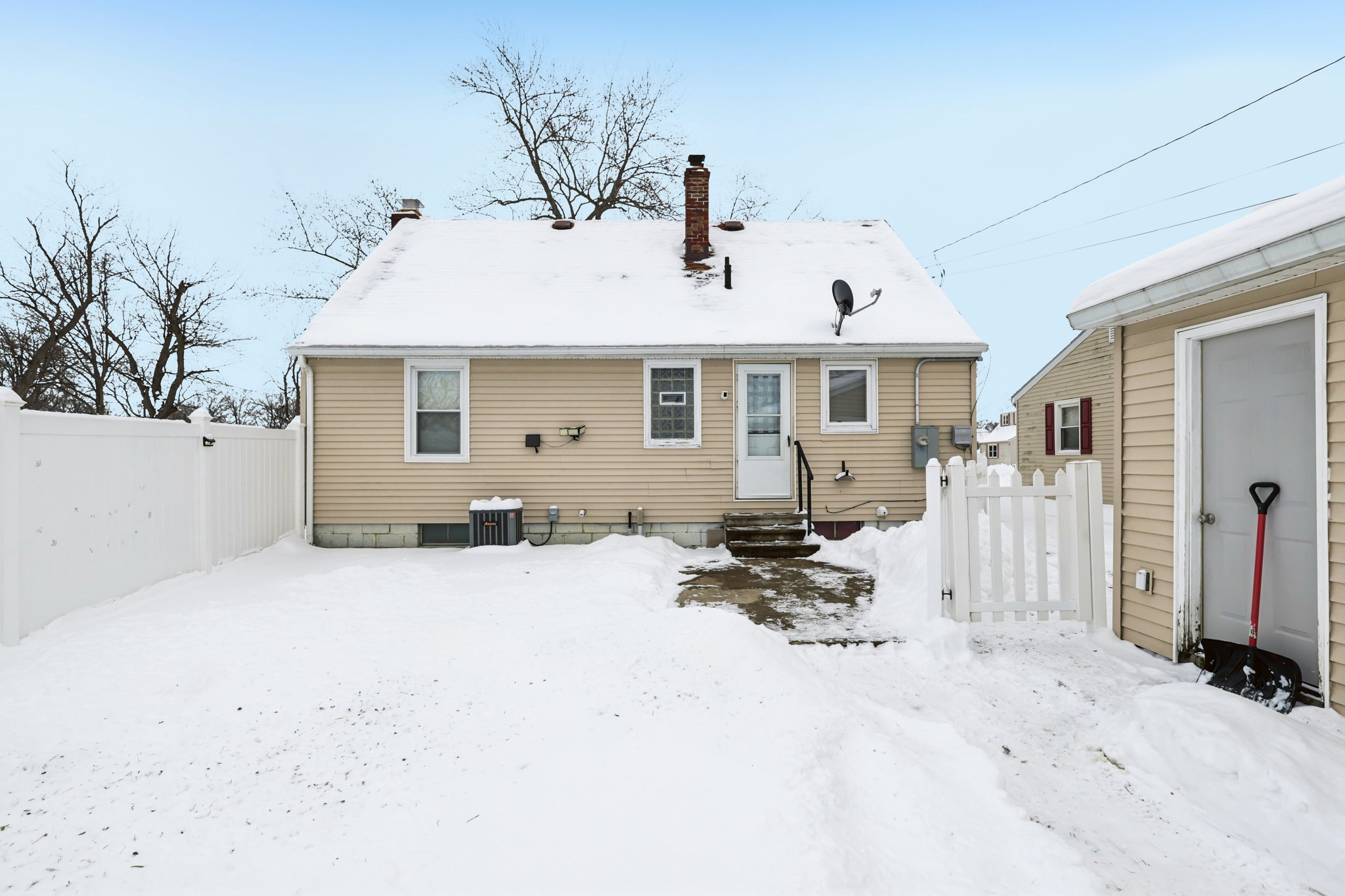 Avon Blvd-S2901-050.jpg