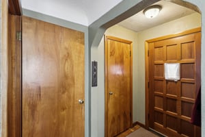 Avon Blvd-S2901-007.jpg