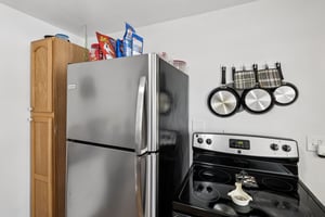 Avon Blvd-S2901-017.jpg