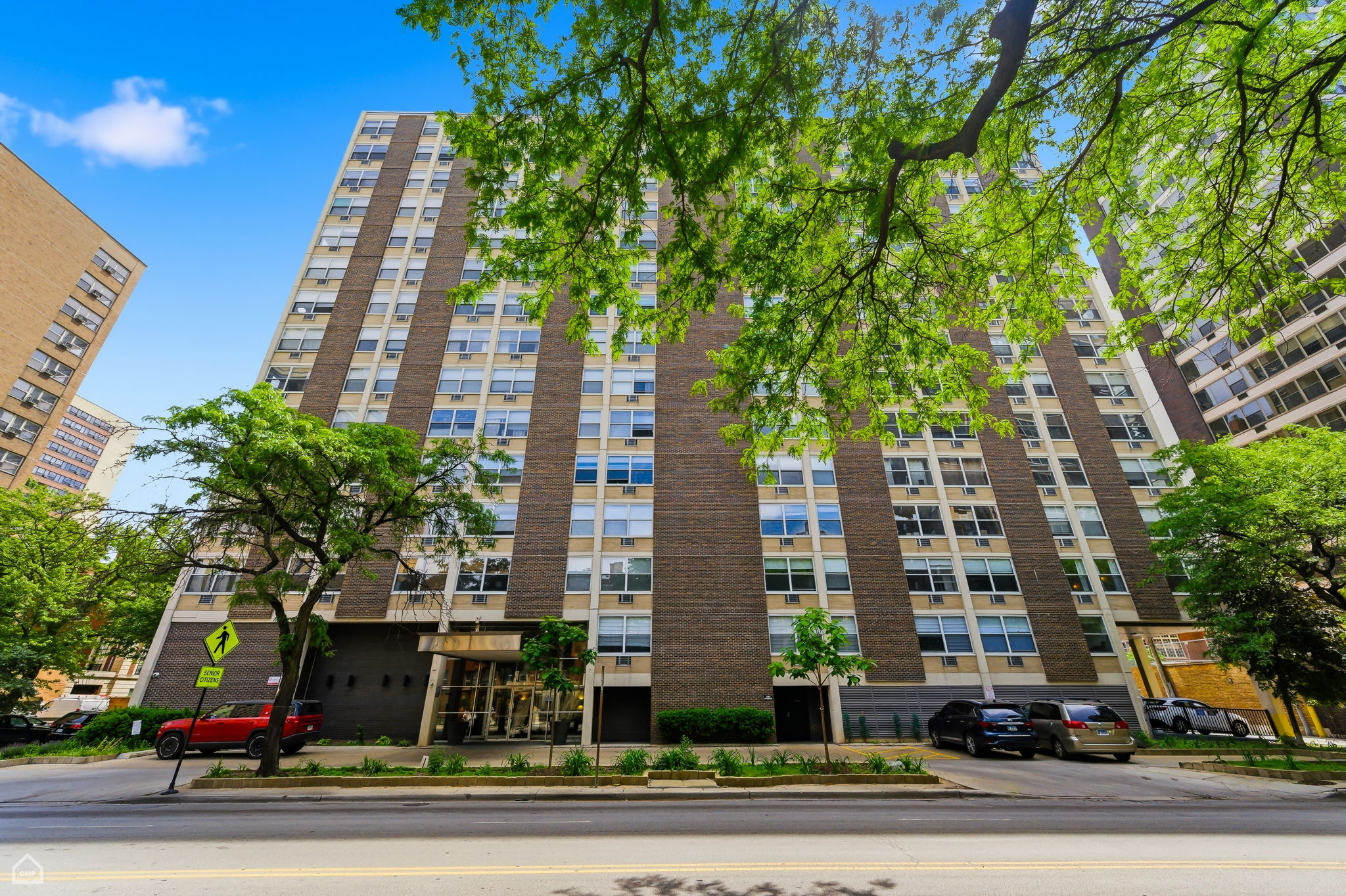 3033 N Sheridan Rd 1609_001