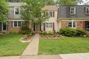  Photo 0