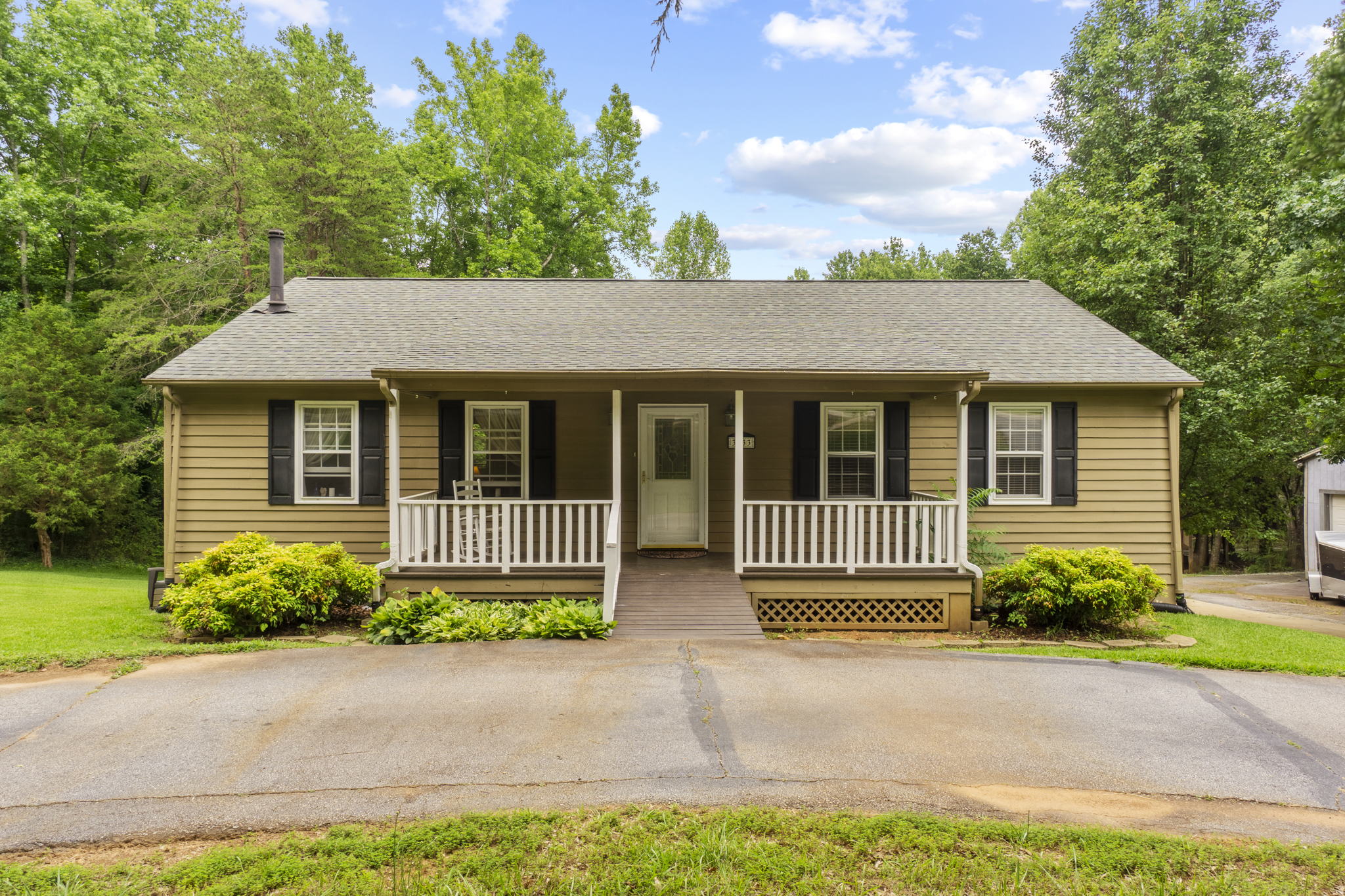 3033 State Park Rd, Greenville, SC 29609, USA