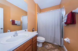 Upper Level Bathroom2