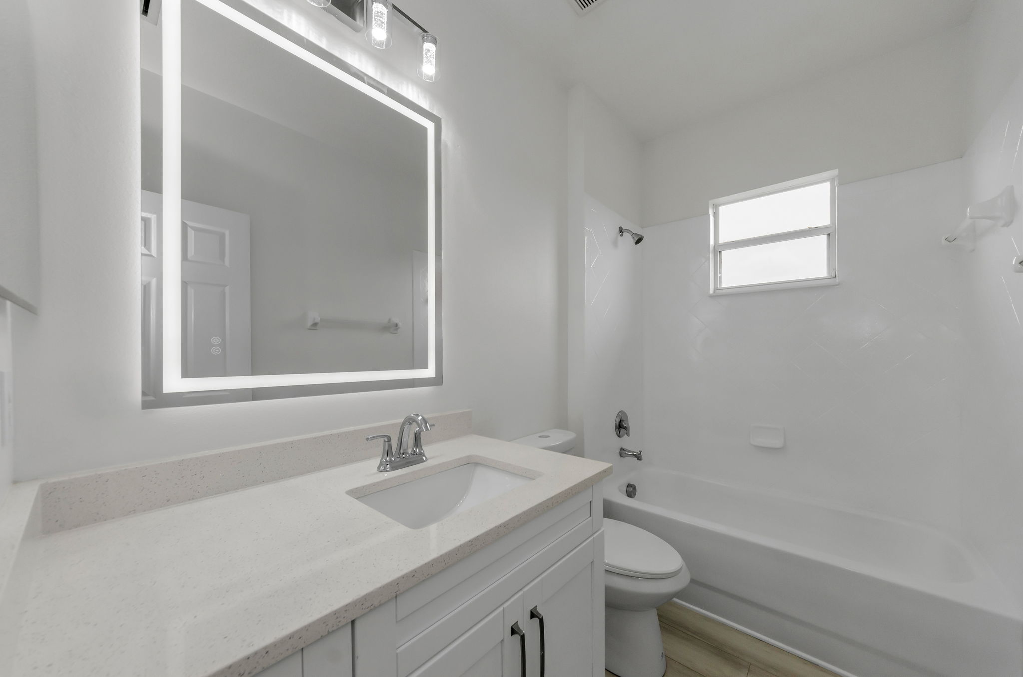 Upper Level Bathroom 3a