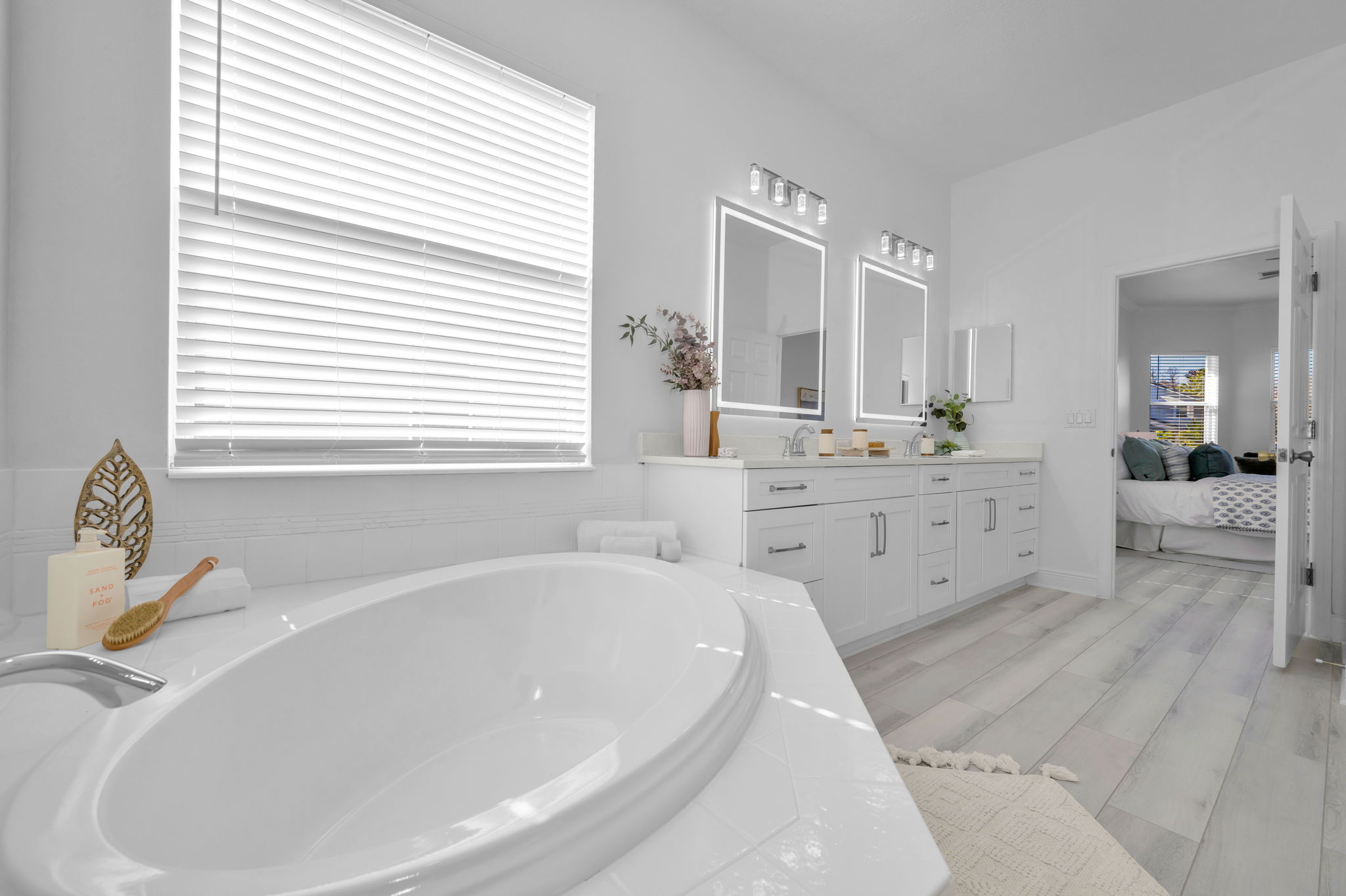 Lower Level Primary Bathroom 1c