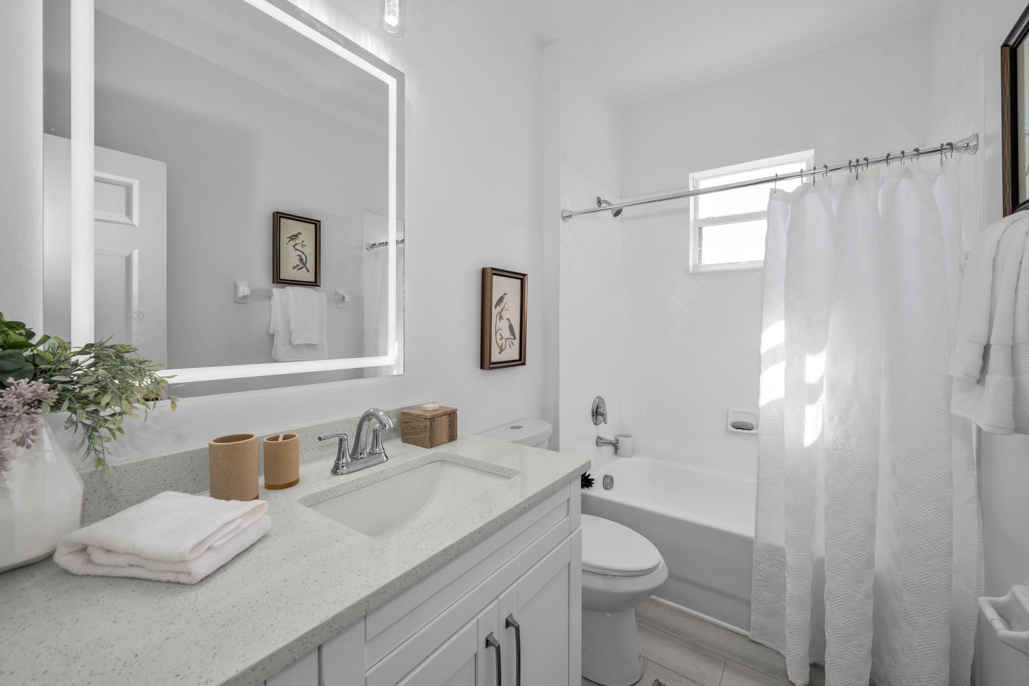 Upper Level Bathroom 3a