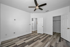 Upper Level Bedroom 4b