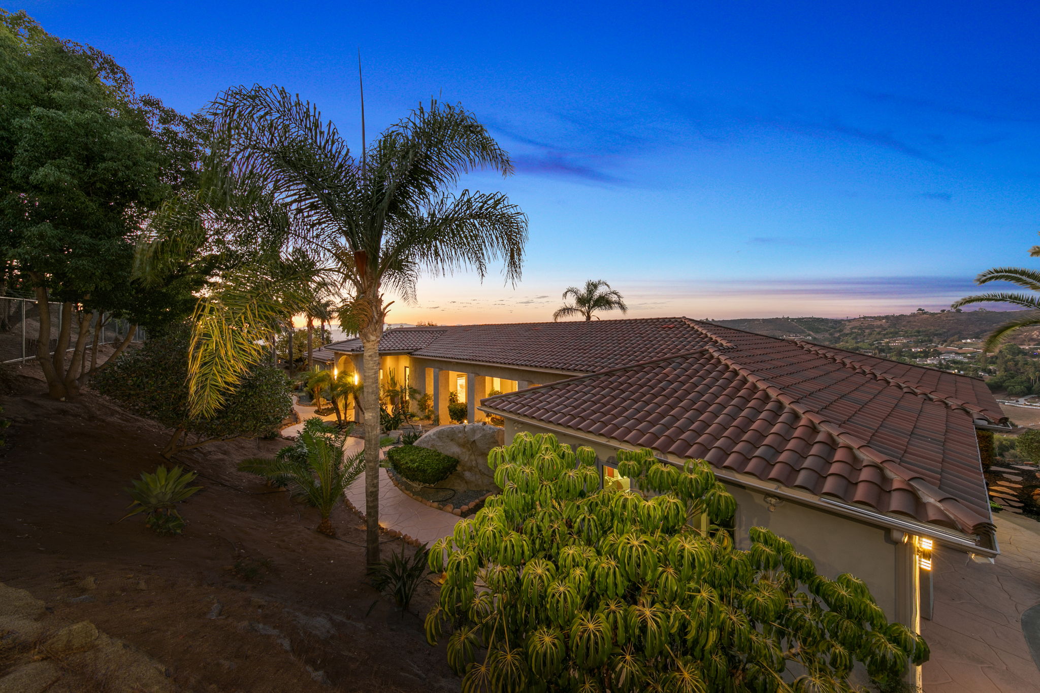 30330 Via Maria Elena-67