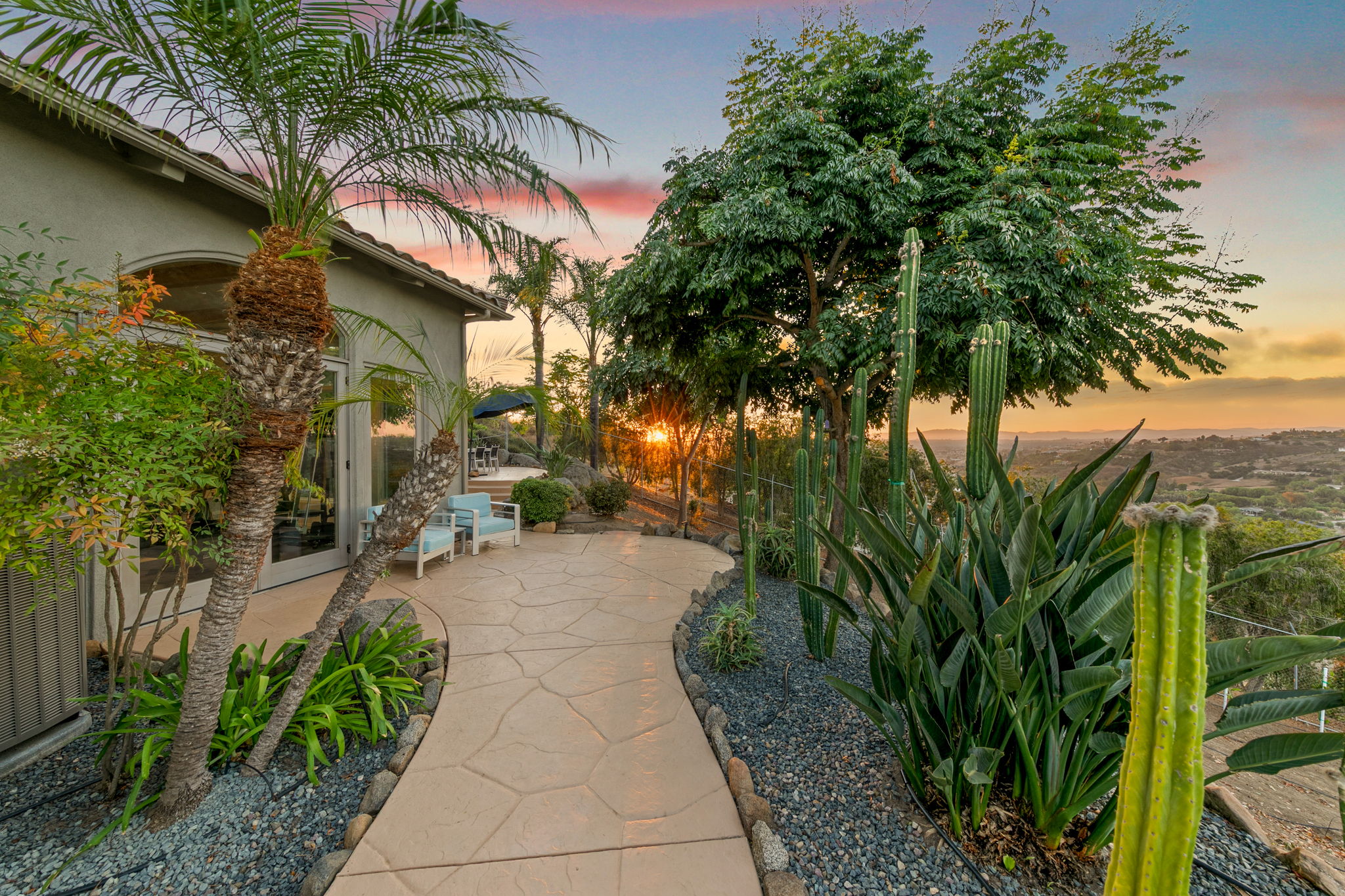 30330 Via Maria Elena-30