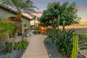 30330 Via Maria Elena-30