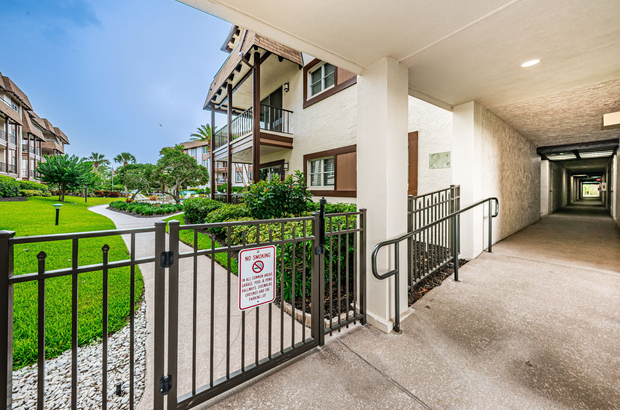 Unit Entry Side Walkway