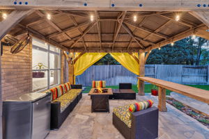  Photo 98