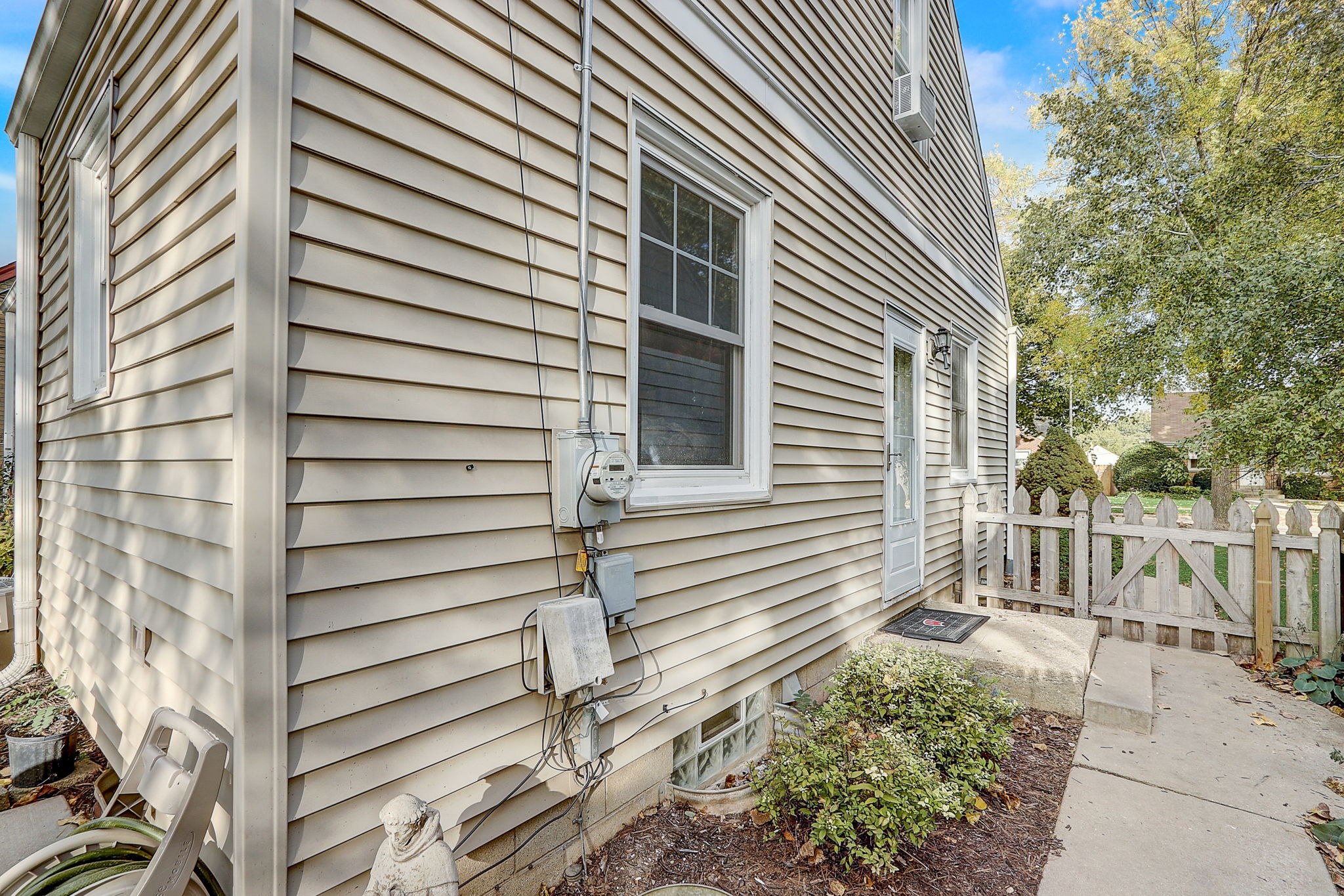 N 88th St-036