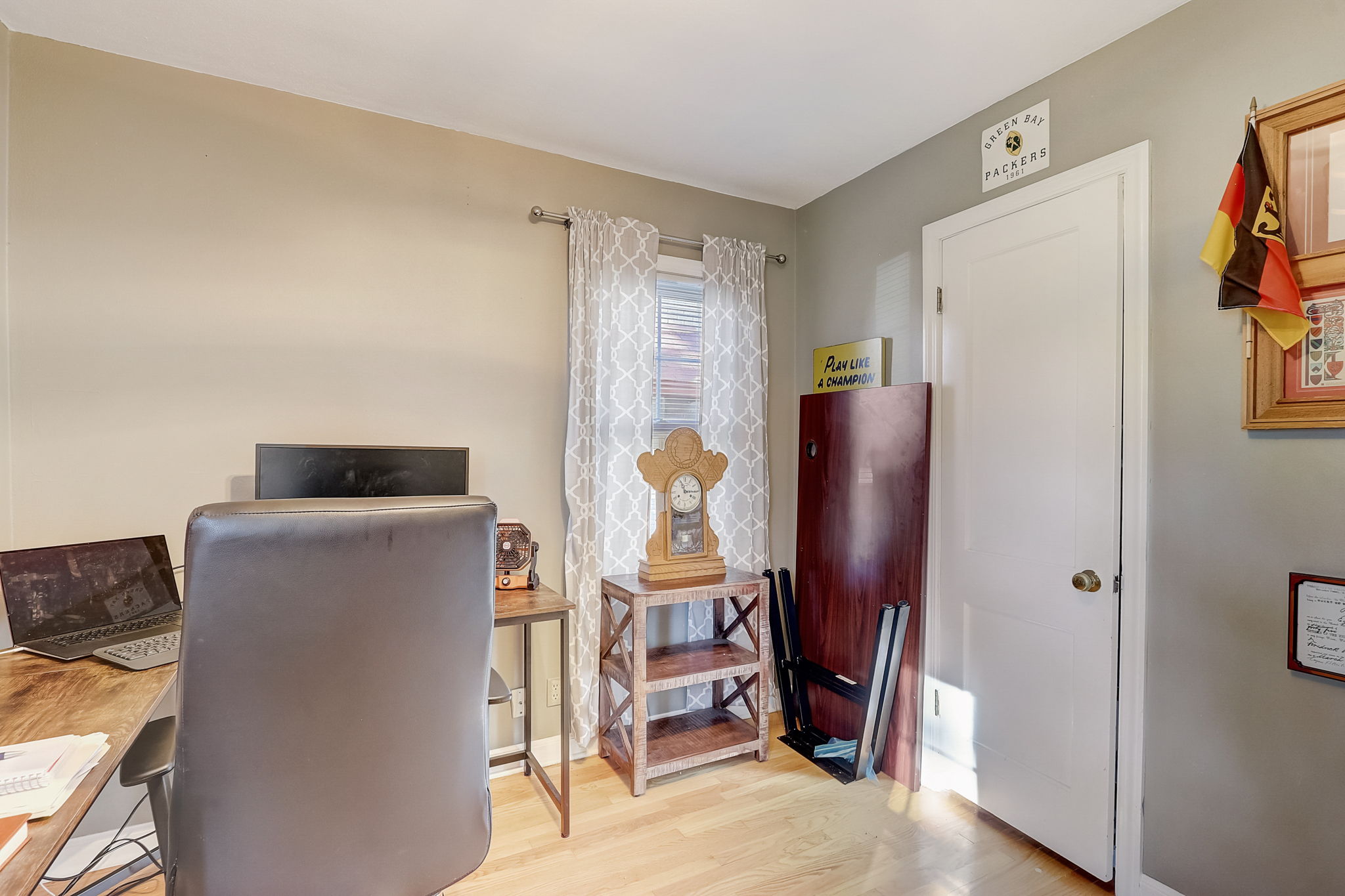 N 88th St-016