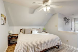 N 88th St-023