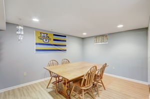 N 88th St-031