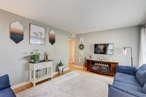 N 88th St-009