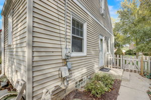 N 88th St-036