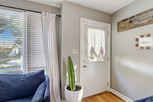 N 88th St-005