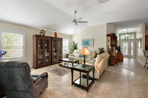 Living/Foyer