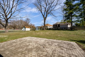  Photo 32