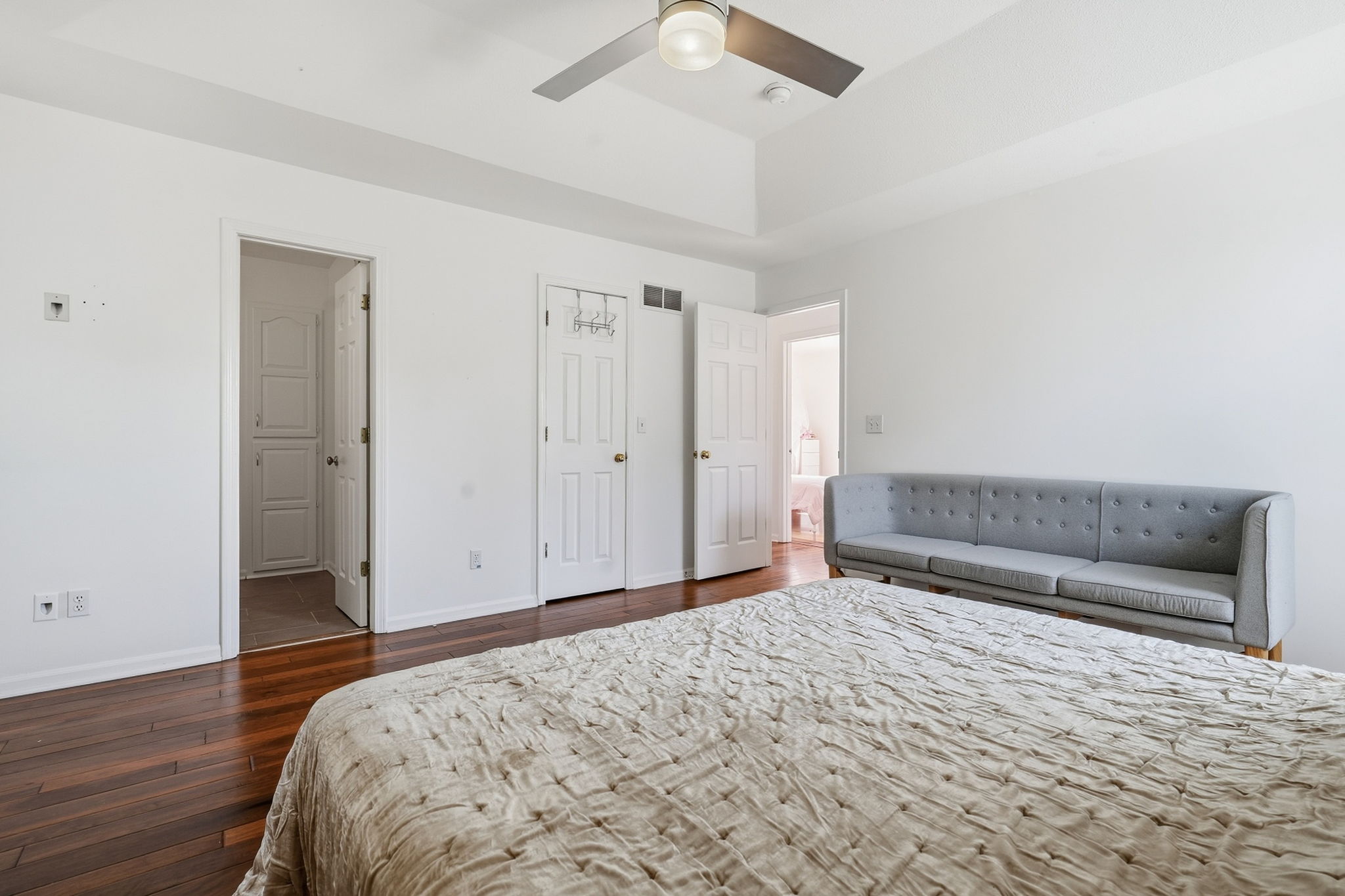 15 Primary Bedroom 1