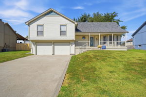 01 Exterior Front 1