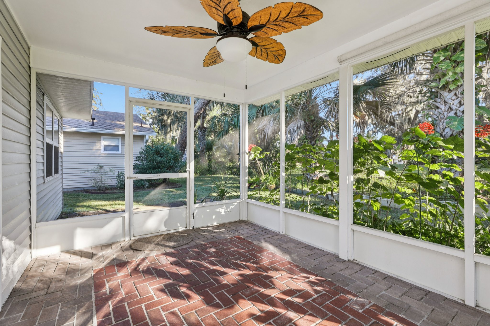 Brigadoon Cir-S0111-029.jpg