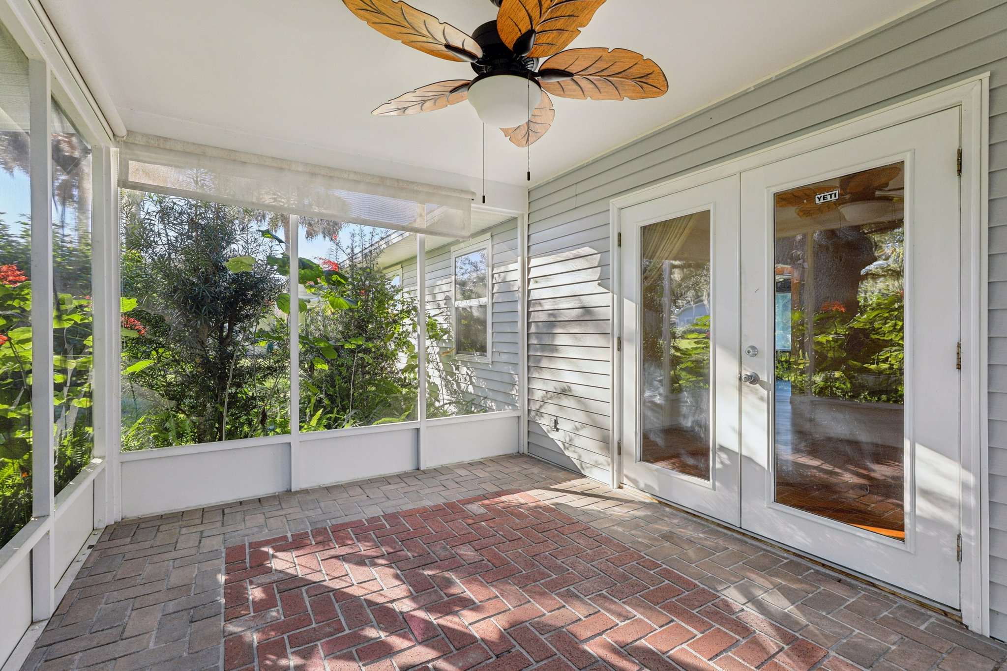 Brigadoon Cir-S0111-030.jpg