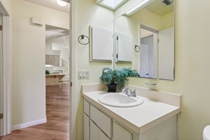 Brigadoon Cir-S0111-023.jpg